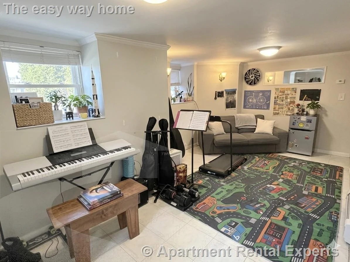 4 bed, 2 bath apartment for rent at 519 Main St Unit 1, Magoun Square — photo 13 of 22