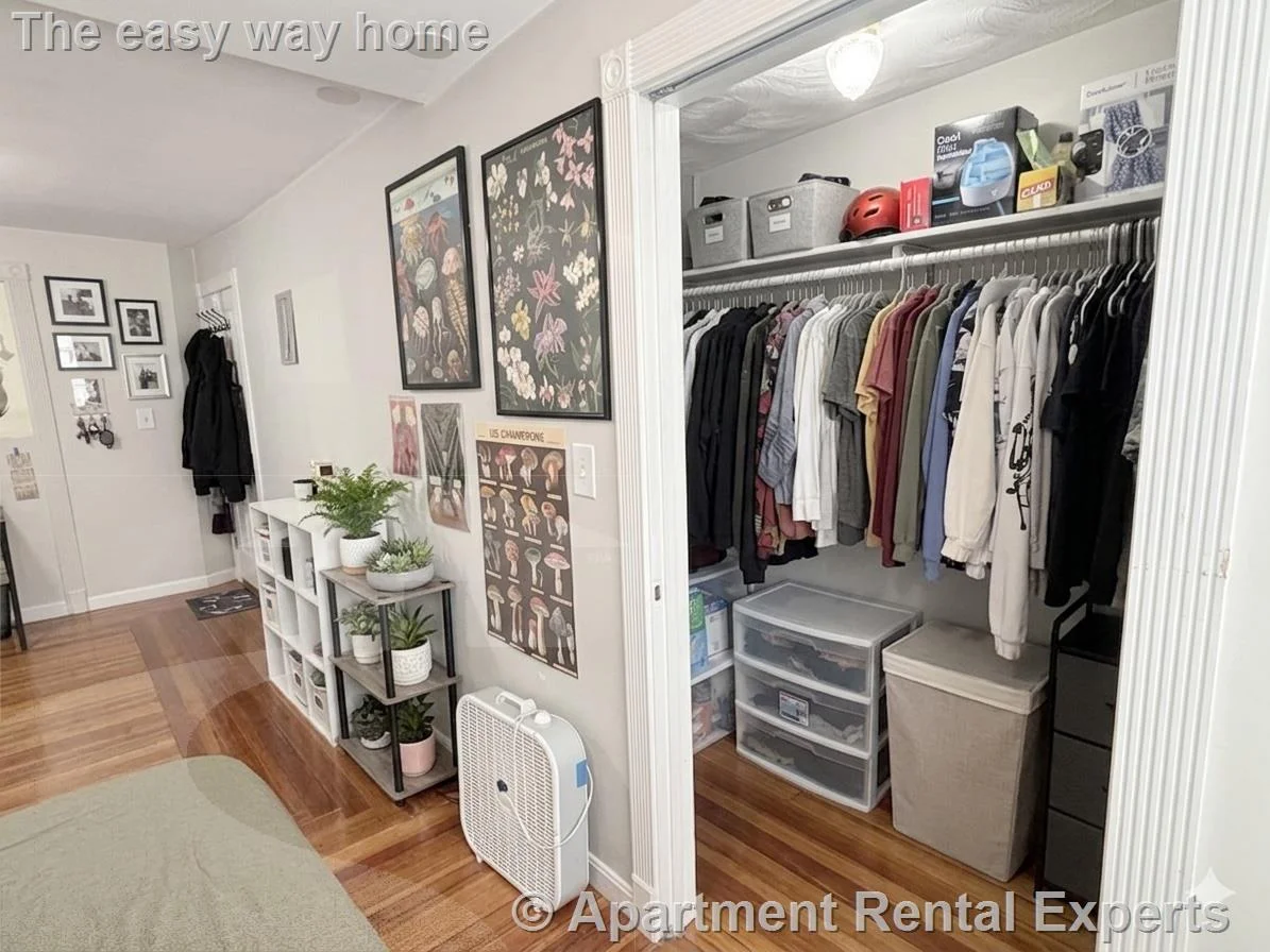 4 bed, 2 bath apartment for rent at 519 Main St Unit 1, Magoun Square — photo 10 of 22
