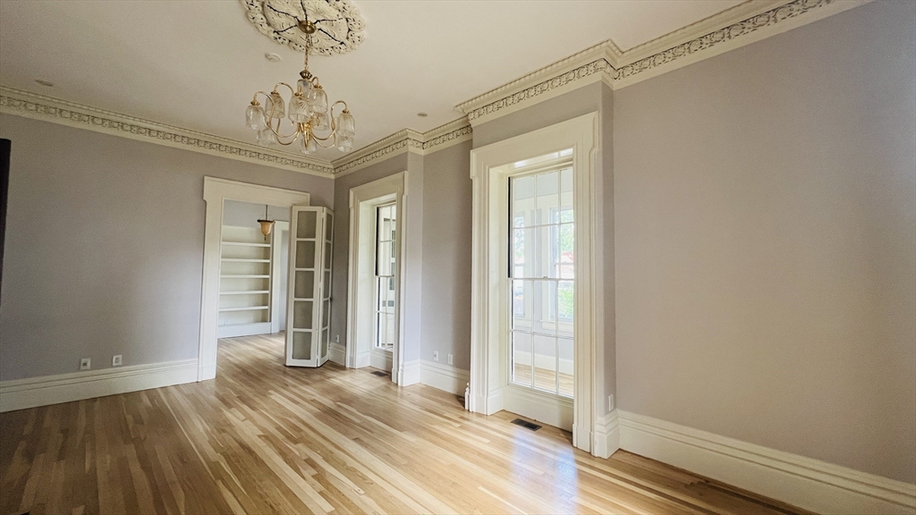 8+ bed, 4+ bath apartment for rent at 519 Main St Unit 519, Waltham — photo 18 of 26