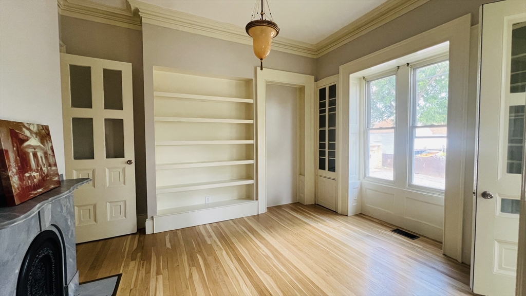 8+ bed, 4+ bath apartment for rent at 519 Main St Unit 519, Waltham — photo 16 of 26