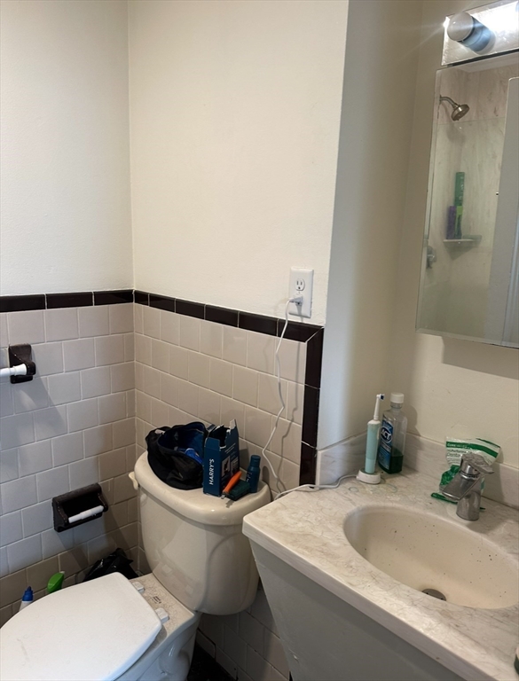 3 bed, 2 bath apartment for rent at 519 Massachusetts Ave Unit 1, Roxbury — photo 8 of 12