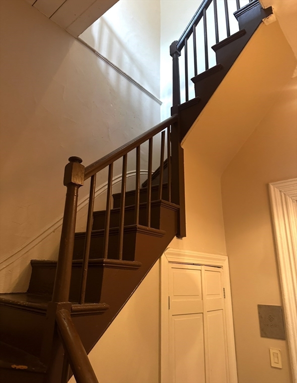 3 bed, 2 bath apartment for rent at 519 Massachusetts Ave Unit 1, Roxbury — photo 6 of 12