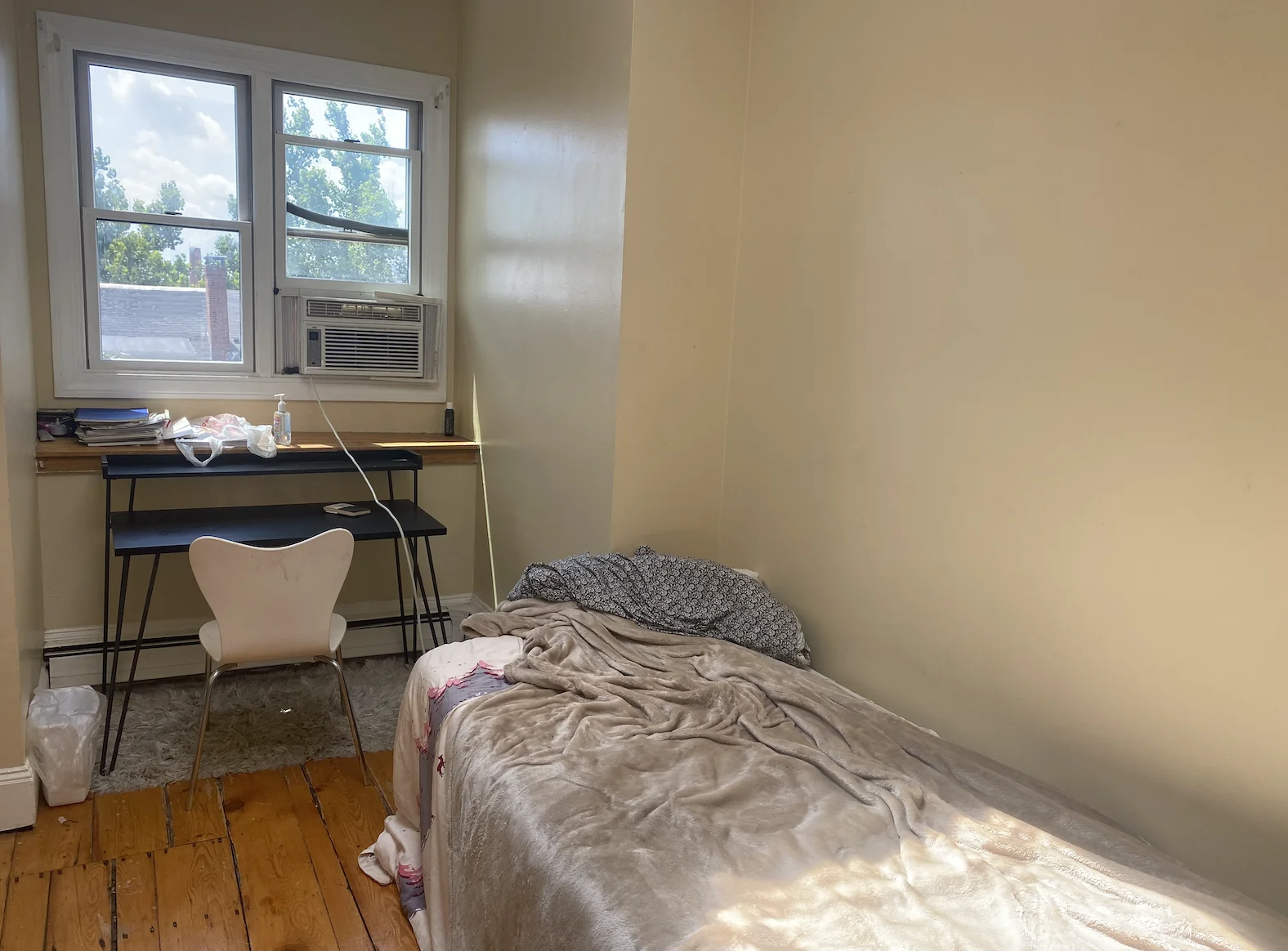 3 bed, 1 bath apartment for rent at 519 Massachusetts Ave Unit 4, Roxbury — photo 4 of 5