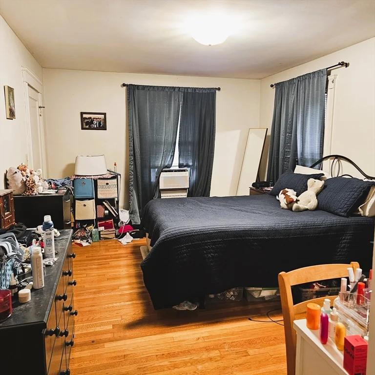 2 bed, 1 bath apartment for rent at 519 School St Unit 2, Belmont — photo 10 of 14