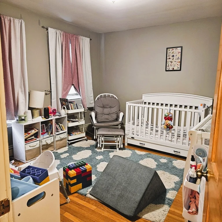 2 bed, 1 bath apartment for rent at 519 School St Unit 2, Belmont — photo 11 of 14