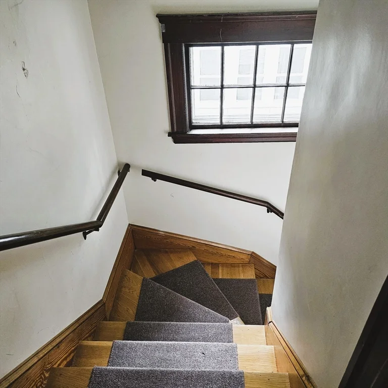 2 bed, 1 bath apartment for rent at 519 School St Unit 2, Belmont — photo 8 of 14