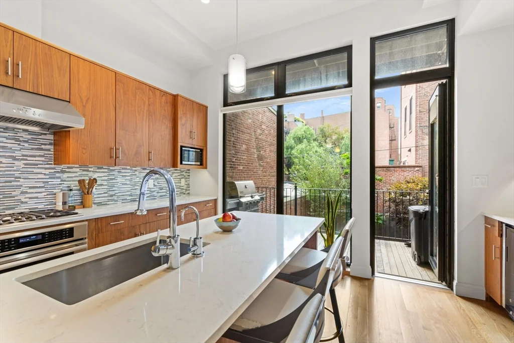 2 bed, 2 bath apartment for rent at 519 Shawmut Ave Unit 1, South End — photo 8 of 22