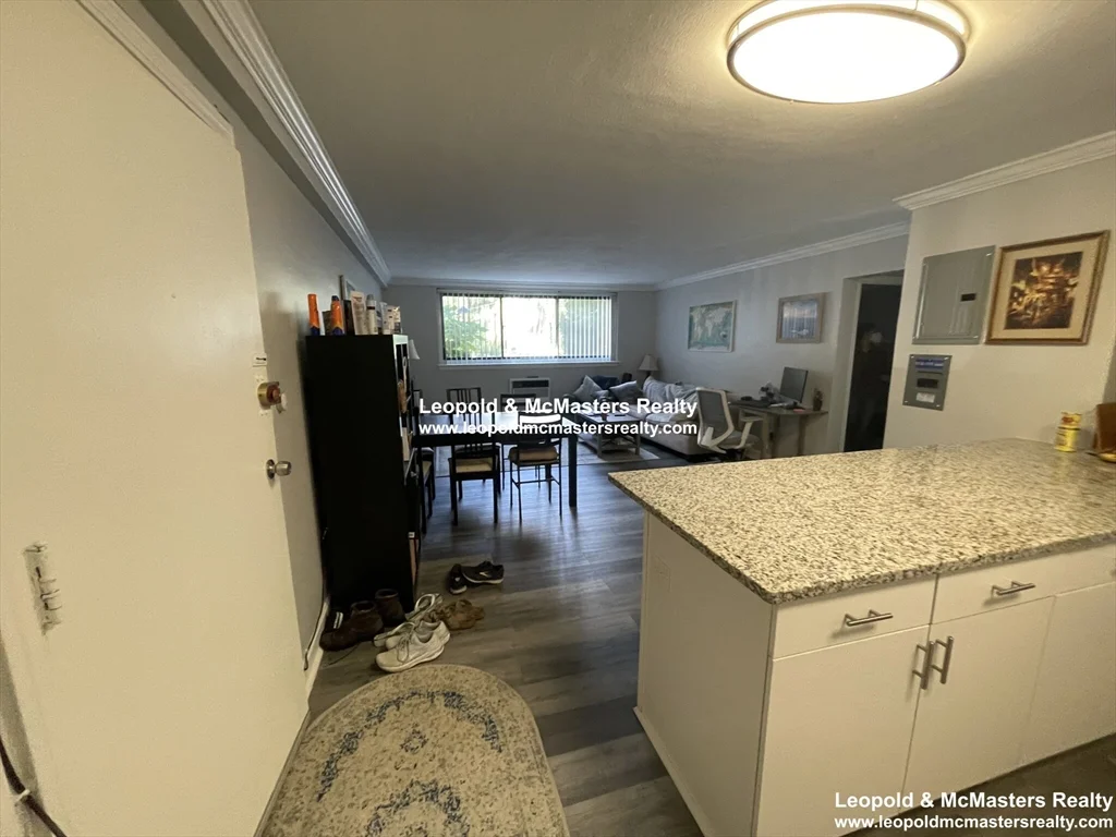 2 bed, 2 bath apartment for rent at 519 Washington St Unit 00A, Griggs Park — photo 2 of 9