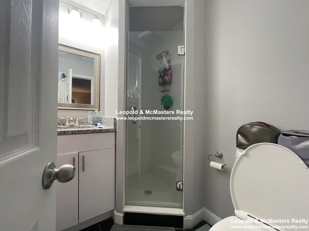 2 bed, 2 bath apartment for rent at 519 Washington St Unit 00A, Griggs Park — photo 8 of 9