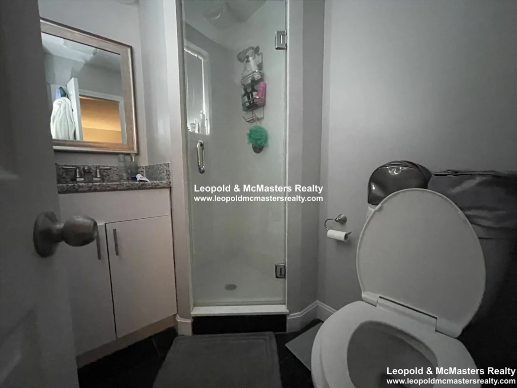 2 bed, 2 bath apartment for rent at 519 Washington St Unit 00A, Griggs Park — photo 9 of 9