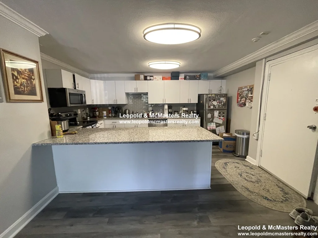 2 bed, 2 bath apartment for rent at 519 Washington St Unit 00A, Griggs Park — photo 3 of 9