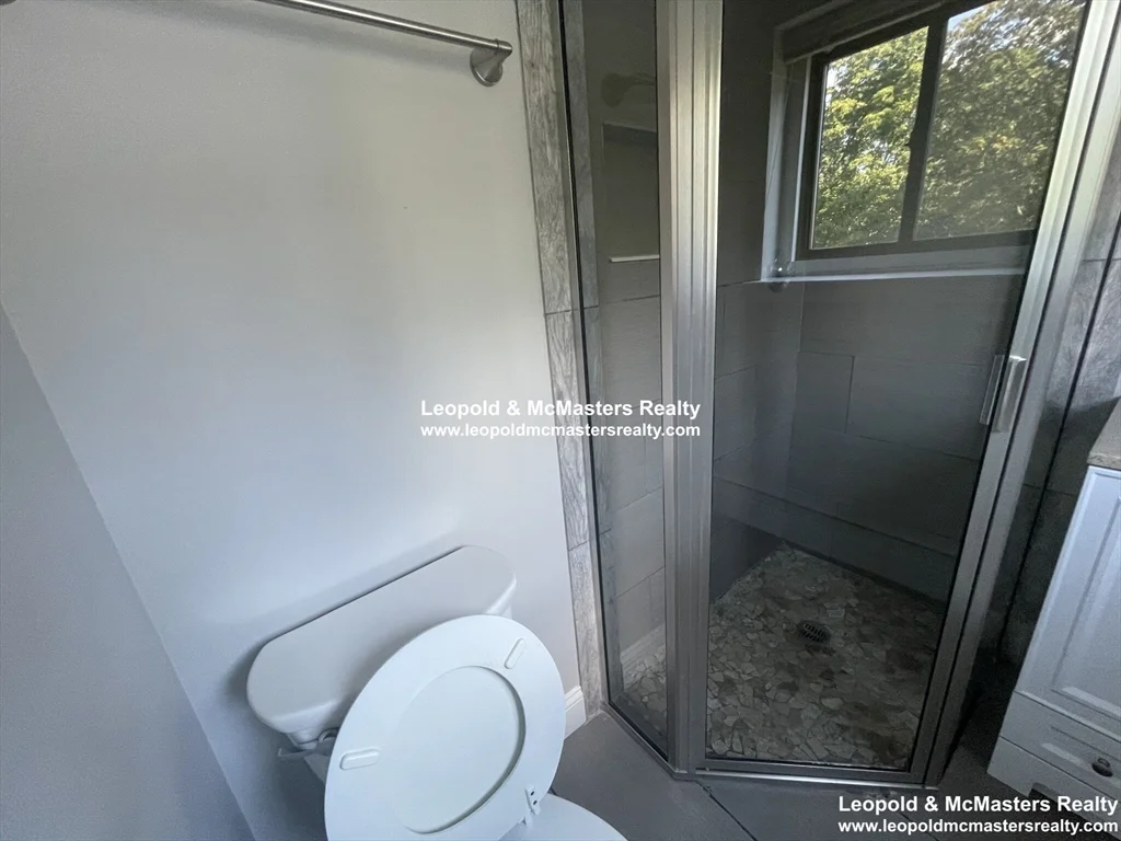 2 bed, 2 bath apartment for rent at 519 Washington St Unit 12, Griggs Park — photo 6 of 8