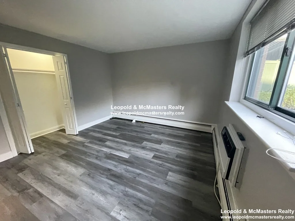 2 bed, 2 bath apartment for rent at 519 Washington St Unit A, Coolidge Corner — photo 8 of 12