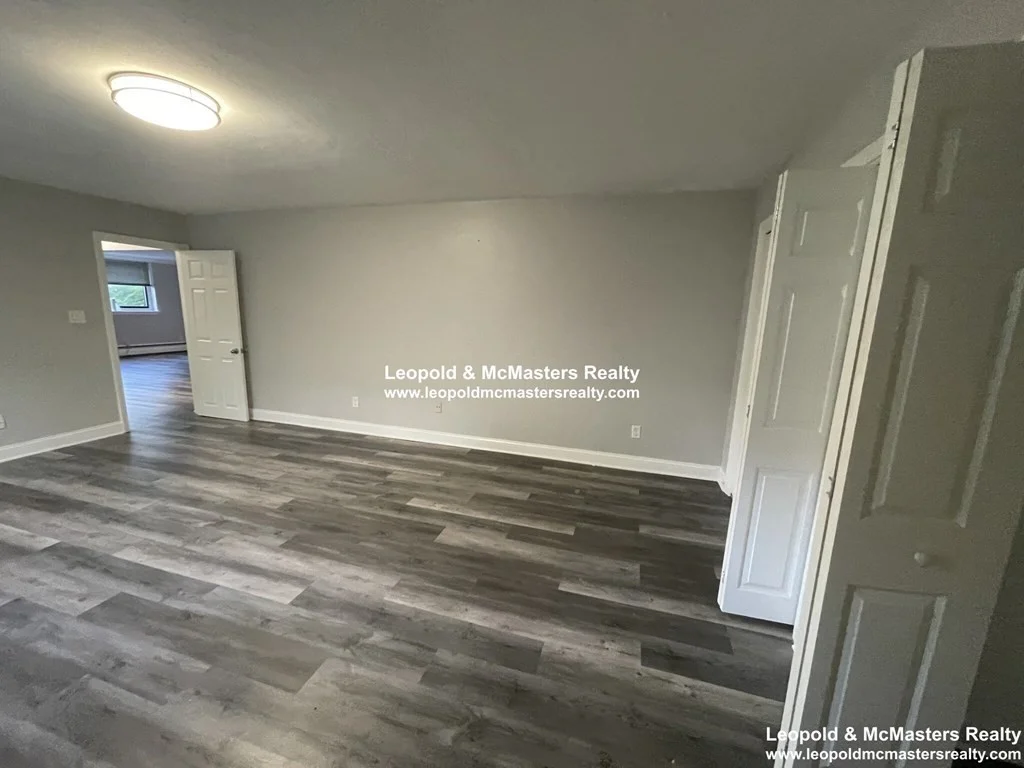 2 bed, 2 bath apartment for rent at 519 Washington St Unit A, Coolidge Corner — photo 7 of 12