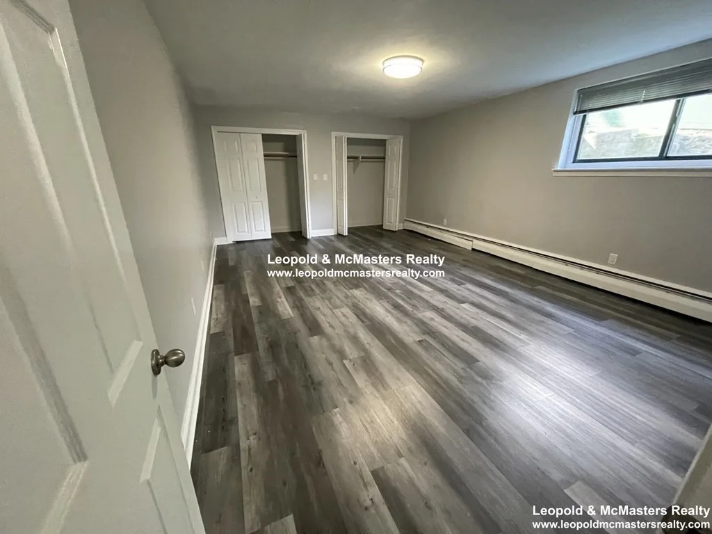 2 bed, 2 bath apartment for rent at 519 Washington St Unit A, Coolidge Corner — photo 3 of 12