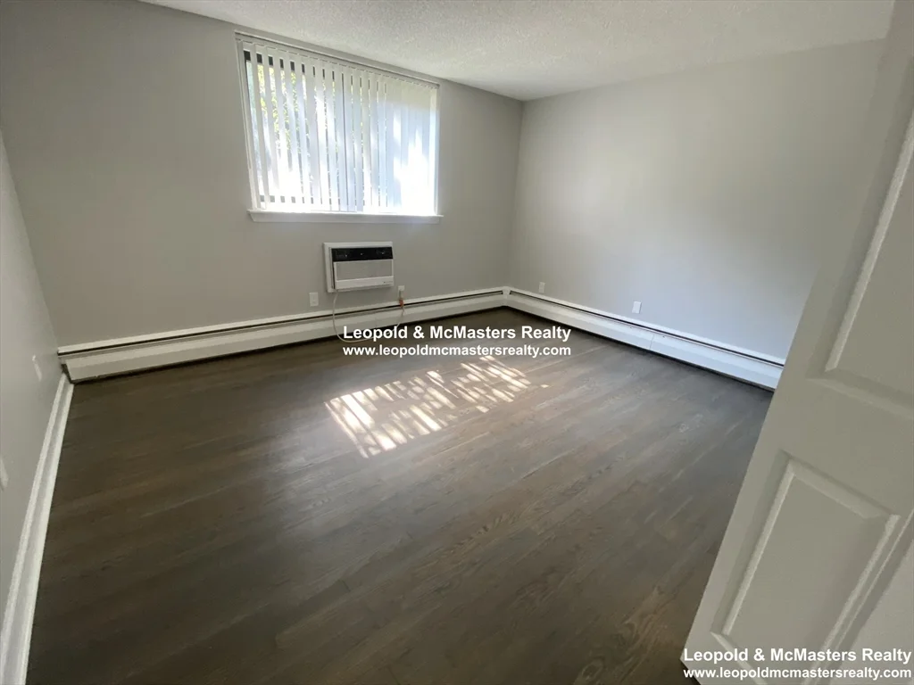 2 bed, 2 bath apartment for rent at 519 Washington Unit 2, Griggs Park — photo 6 of 11