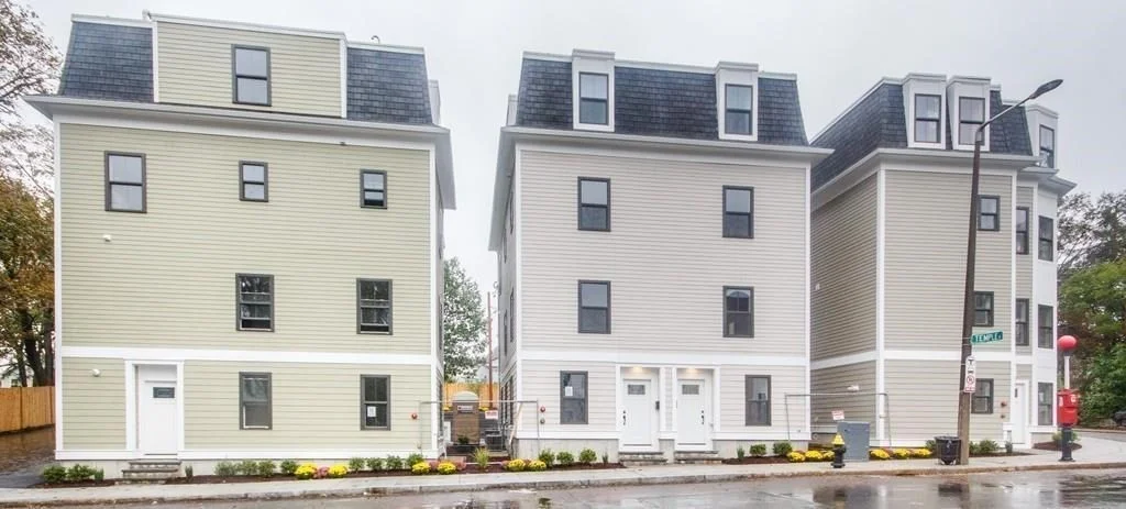 3 bed, 2 bath apartment for rent at 51A River St Unit A, Dorchester — photo 16 of 17