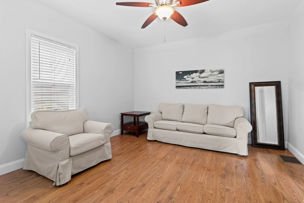 2 bed, 1 bath apartment for rent at 52-54 Church St Unit 1, Prospect Hill — photo 5 of 15