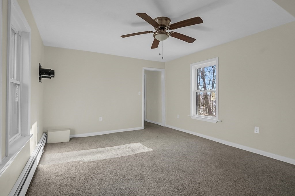4 bed, 2 bath apartment for rent at 52-54 Mount Globe St Unit 52, Fitchburg — photo 10 of 20
