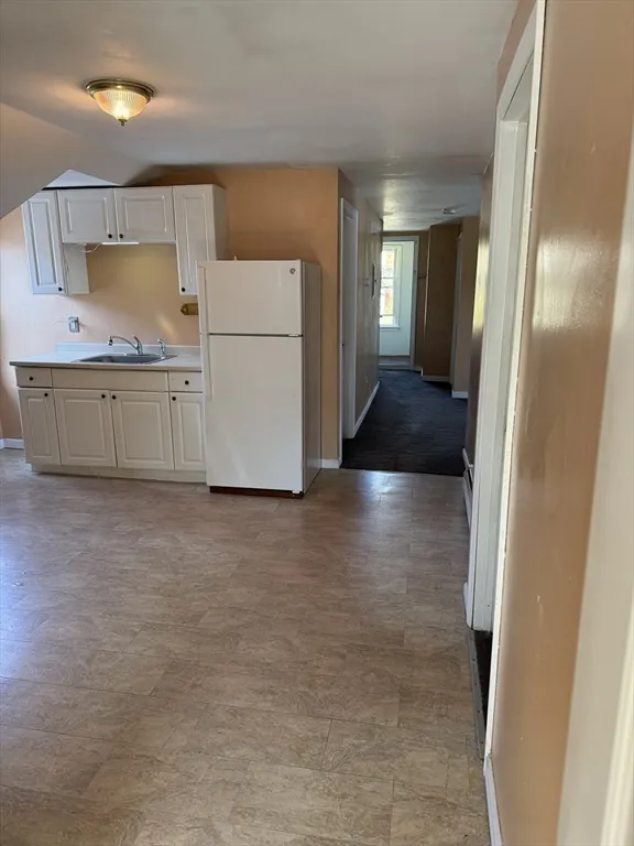3 bed, 1 bath apartment for rent at 52 Adams St Unit 3, Taunton — photo 10 of 12
