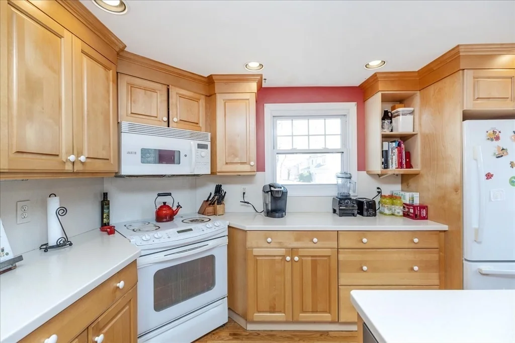 3 bed, 1 bath apartment for rent at 52 Albemarle Ave Unit 52, Lexington — photo 7 of 23