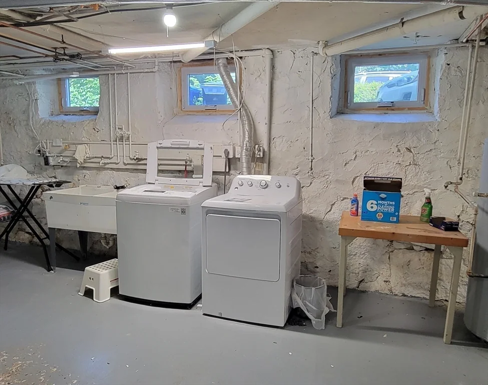 2 bed, 1 bath apartment for rent at 52 Aldworth St Unit 2, Jamaica Plain — photo 21 of 21