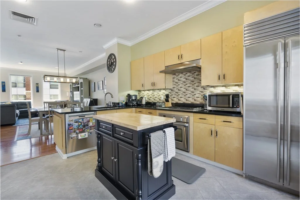 2 bed, 2 bath apartment for rent at 52 Athens Unit 3, South Boston
