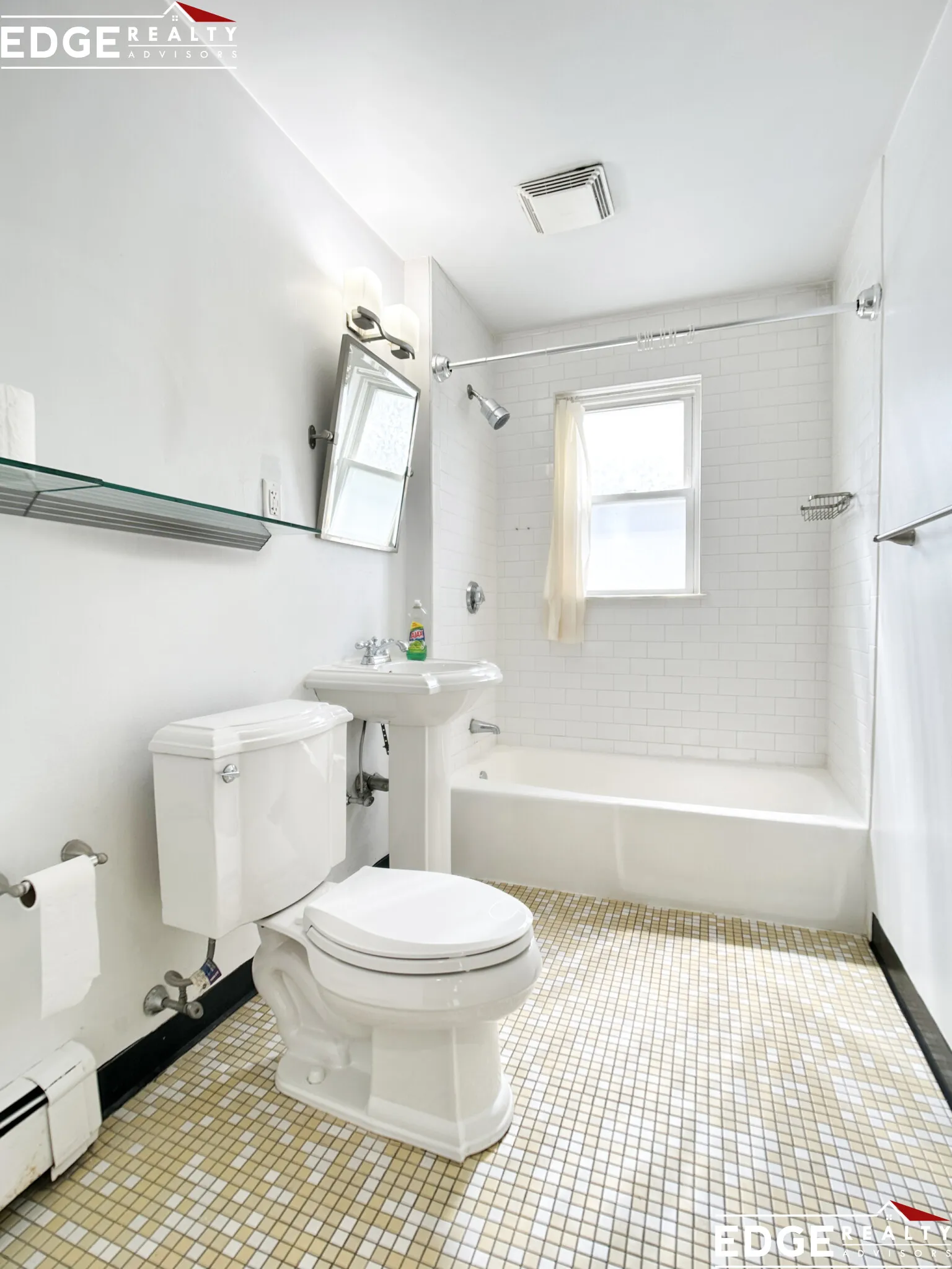 2 bed, 1 bath apartment for rent at 52 Beacon Park Unit 1, Newton Corner — photo 6 of 8