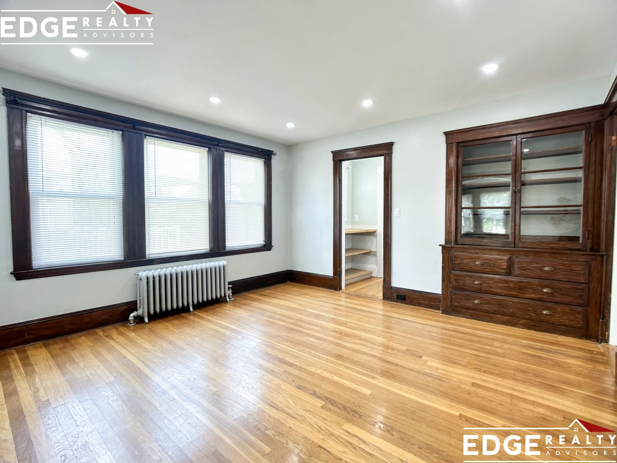 2 bed, 1 bath apartment for rent at 52 Beacon Park Unit 1, Newton Corner — photo 3 of 8
