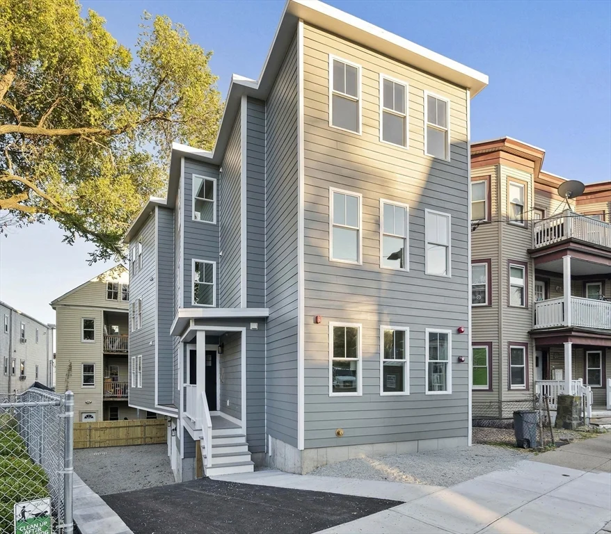 3 bed, 2 bath apartment for rent at 52 Bellevue St Unit 1, Dorchester — photo 14 of 18