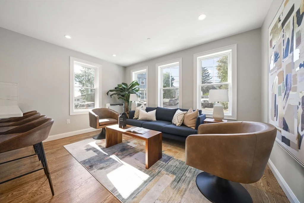 3 bed, 2 bath apartment for rent at 52 Bellevue St Unit 2, Dorchester — photo 6 of 20