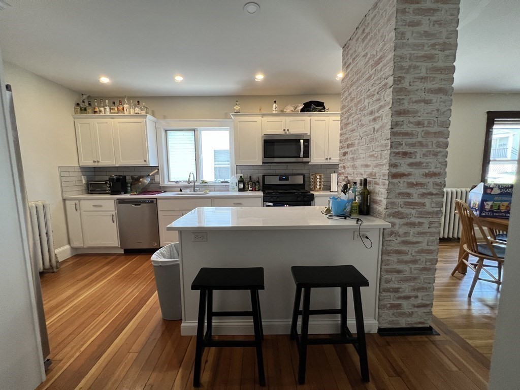 3 bed, 2 bath apartment for rent at 52 Blenford Rd Unit 52, Brighton — photo 3 of 15