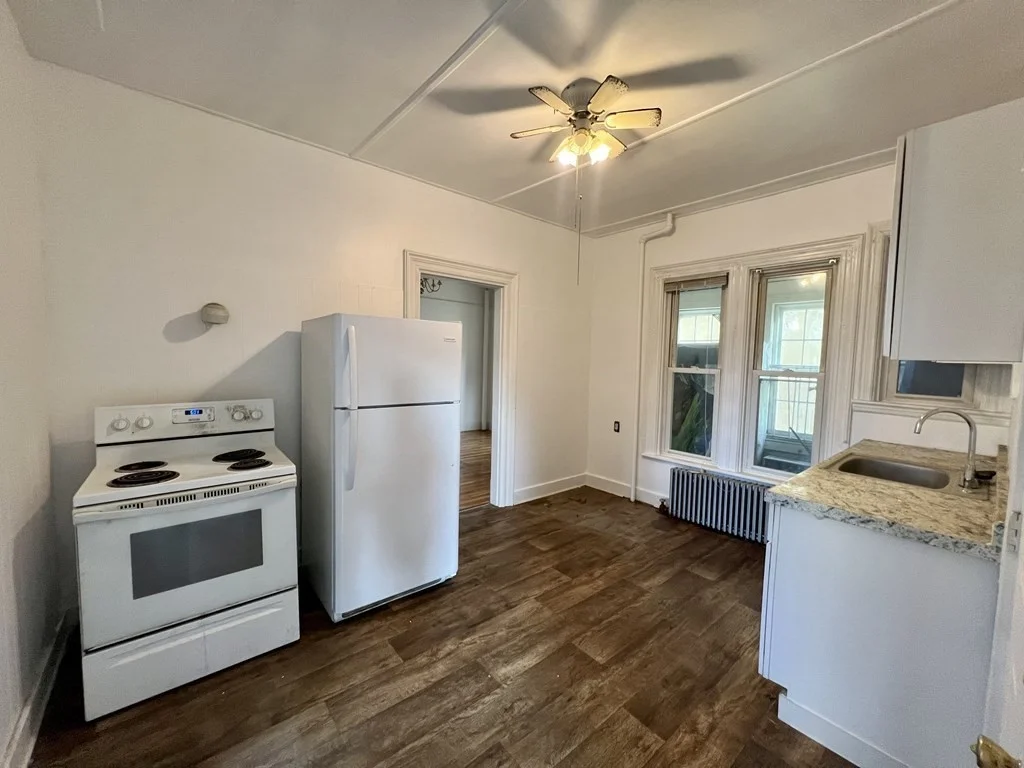3 bed, 1 bath apartment for rent at 52 Broad St Unit 1, North Attleboro — photo 5 of 19
