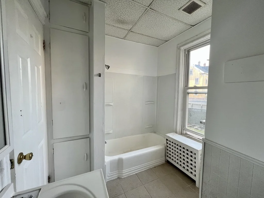 3 bed, 1 bath apartment for rent at 52 Broad St Unit 1, North Attleboro — photo 9 of 19