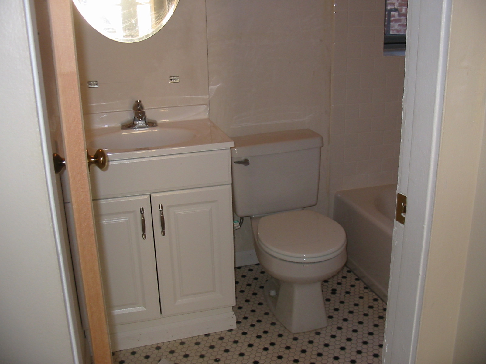 1 bed, 1 bath apartment for rent at 52 Burbank St Unit 10, Fenway — photo 2 of 6