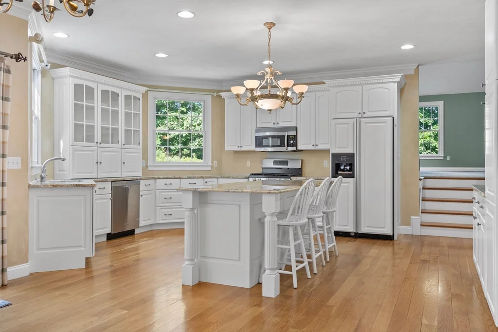 4 bed, 3 bath apartment for rent at 52 Chandler Cir, Andover — photo 6 of 30