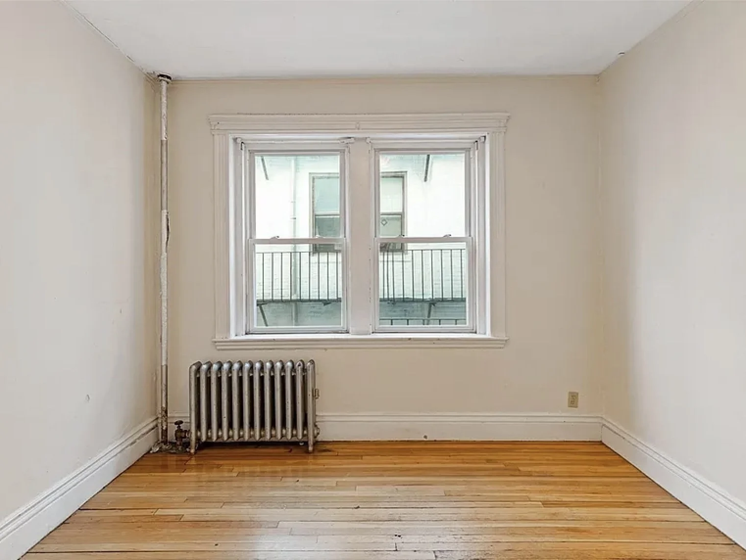 2 bed, 1 bath apartment for rent at 52 Charlesgate E Unit 170, Fenway — photo 3 of 11