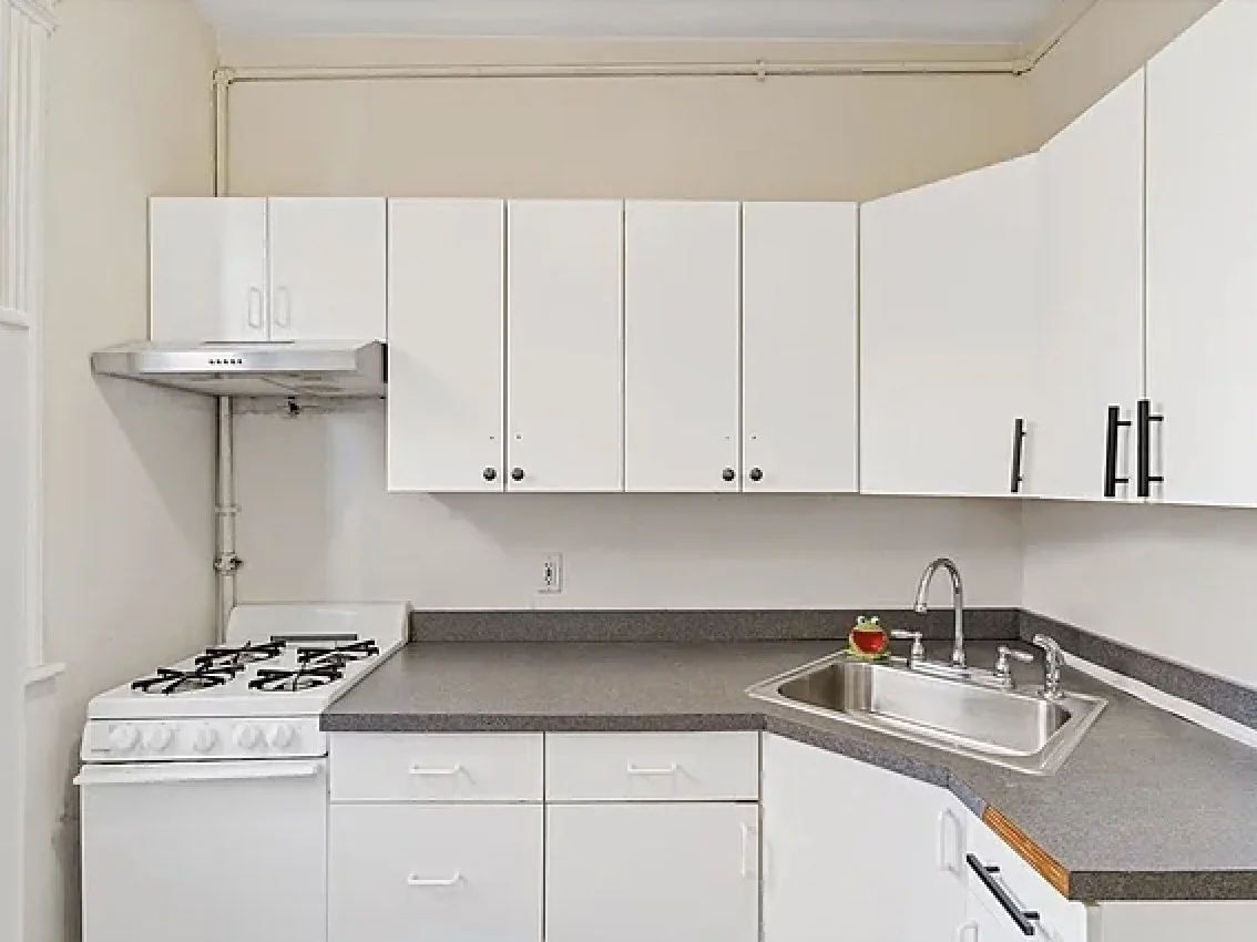 2 bed, 1 bath apartment for rent at 52 Charlesgate E Unit 170, Fenway — photo 6 of 11