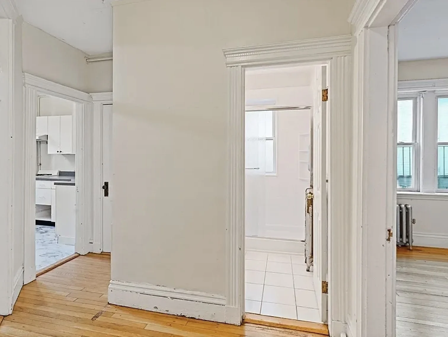 2 bed, 1 bath apartment for rent at 52 Charlesgate E Unit 170, Fenway — photo 10 of 11