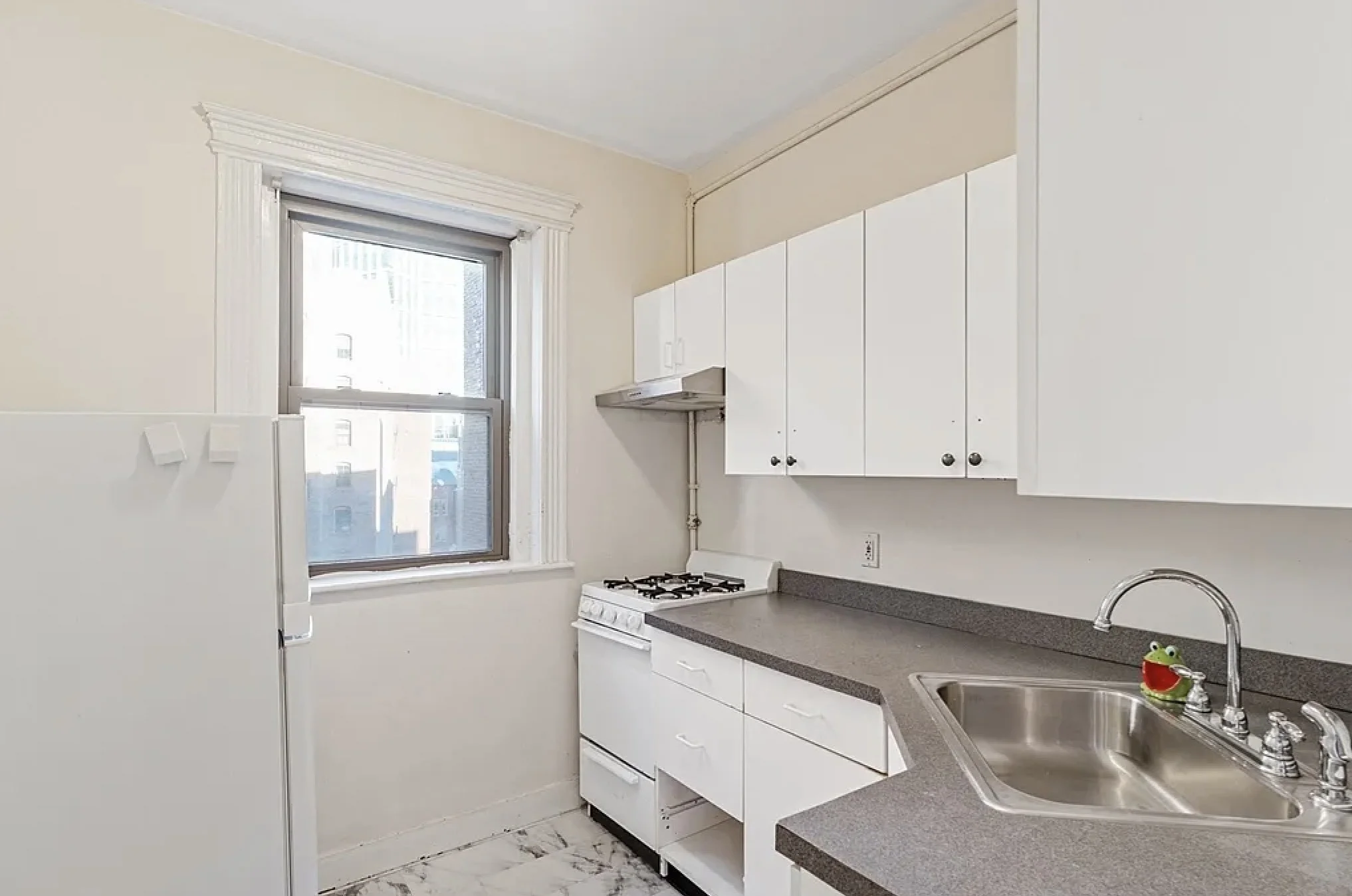 2 bed, 1 bath apartment for rent at 52 Charlesgate E Unit 170, Fenway — photo 7 of 11