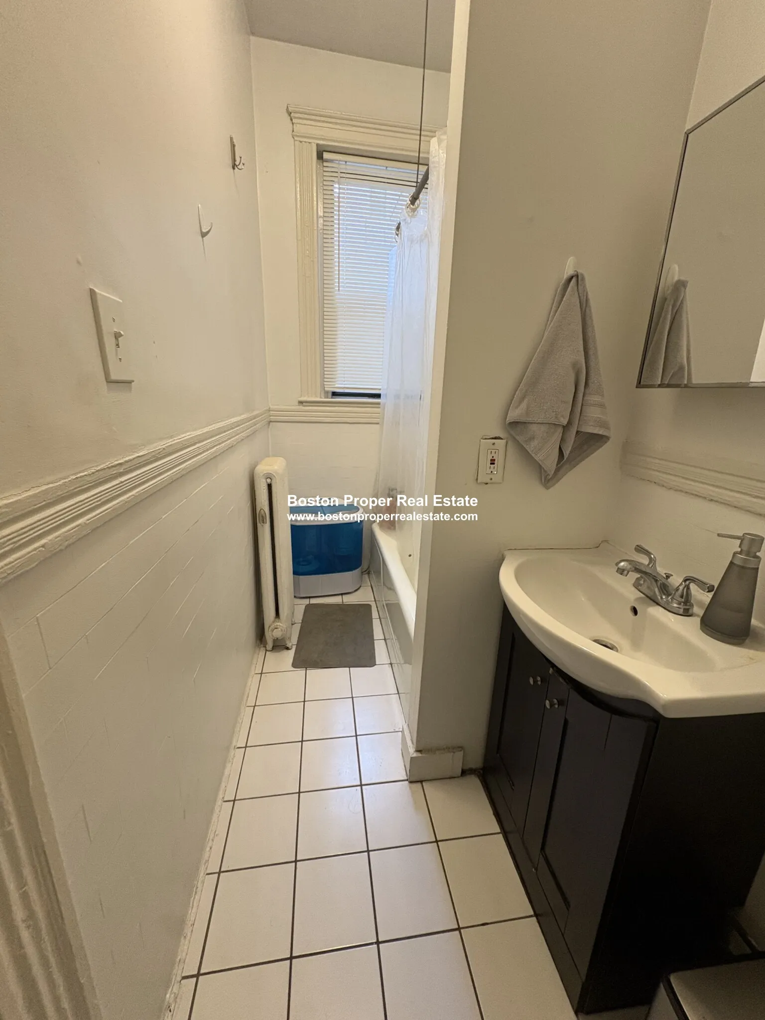 3 bed, 1 bath apartment for rent at 52 Charlesgate East Unit 154, Fenway — photo 7 of 12