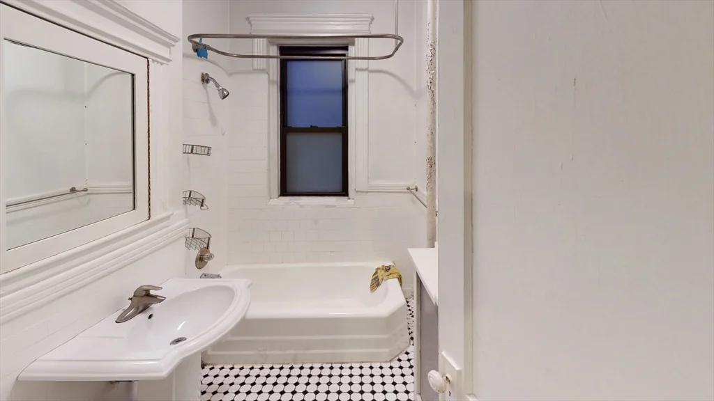1 bed, 1 bath apartment for rent at 52 Charlesgate East Unit 161, Brighton — photo 2 of 4