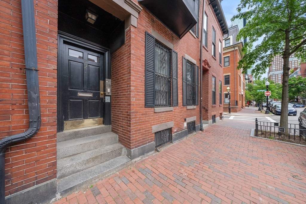 1 bed, 1 bath apartment for rent at 52 Clarendon St Unit 2FURNISHED, South End — photo 12 of 15