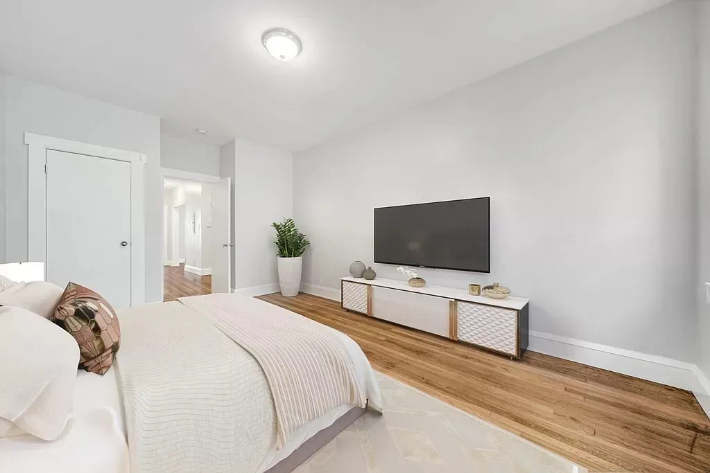 2 bed, 1 bath apartment for rent at 52 Clark Ave Unit 1, Chelsea — photo 6 of 8