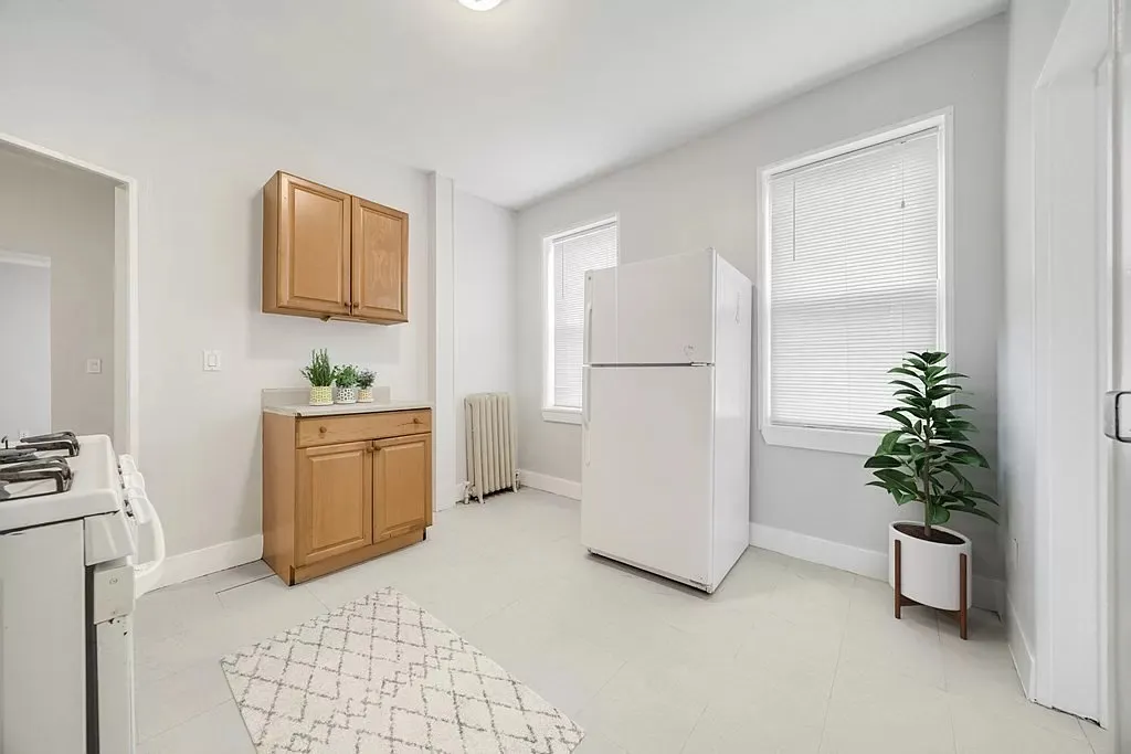 2 bed, 1 bath apartment for rent at 52 Clark Ave Unit 1, Chelsea — photo 2 of 8