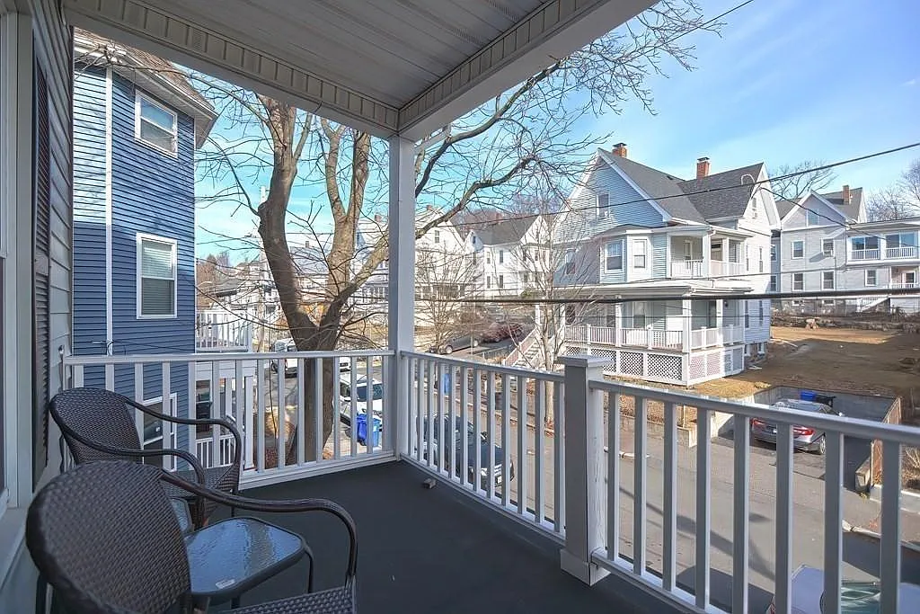 2 bed, 1 bath apartment for rent at 52 Crescent Ave Unit 2, Malden — photo 21 of 23