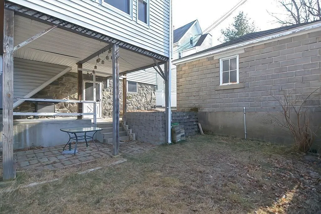 2 bed, 1 bath apartment for rent at 52 Crescent Ave Unit 2, Malden — photo 23 of 23
