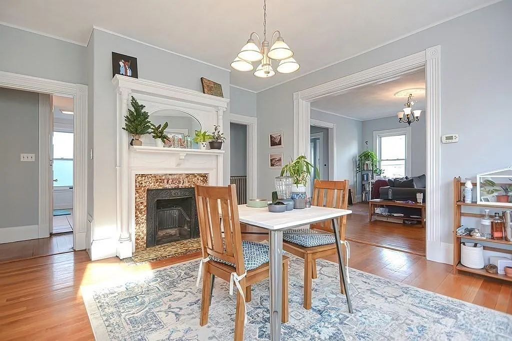 2 bed, 1 bath apartment for rent at 52 Crescent Ave Unit 2, Malden — photo 1 of 23