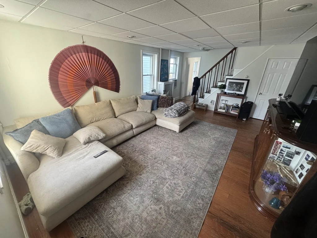 3 bed, 1 bath apartment for rent at 52 Crest Ave, Revere — photo 3 of 10