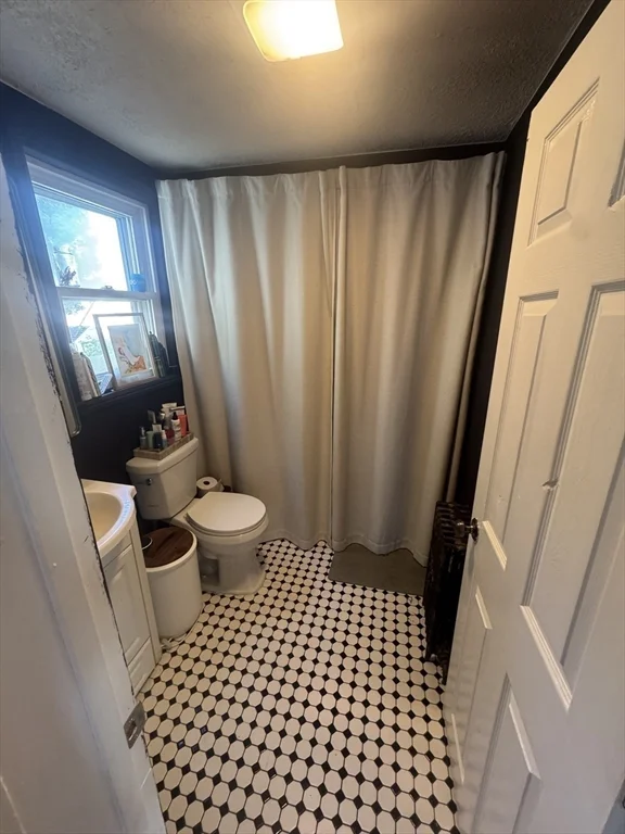 3 bed, 1 bath apartment for rent at 52 Crest Ave, Revere — photo 10 of 10